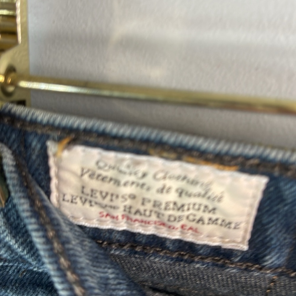 LEVIS Premium Wedgie Fit Upcycled Shorts Black Denim High Waist Button Fly  27 - Picture 10 of 14